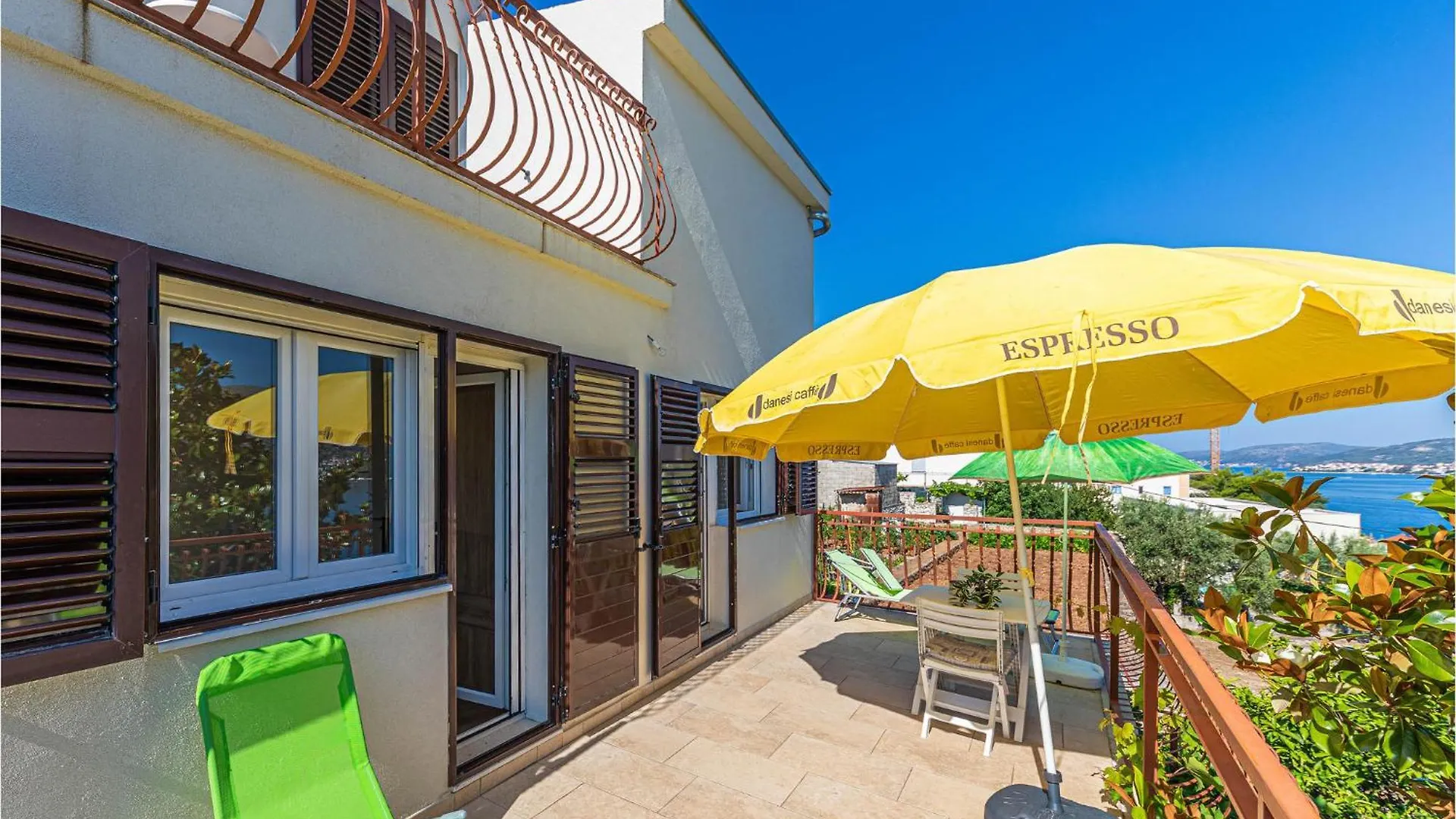Cozy Apartment In Okrug Donji With Kitchen Donji Okrug   Donji Okrug (Ciovo)